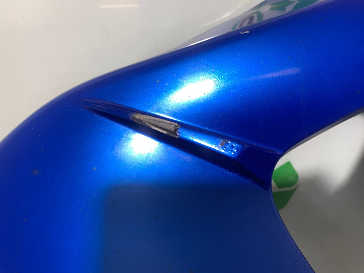 TRIUMPH 1050 SPRINT ST RIGHT FAIRING PANEL   YEAR 2004-2007 (CMB1197)