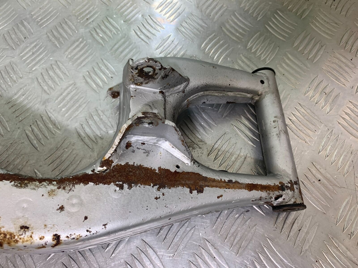 APRILIA RS50 RS 50 SWINGARM  YEAR 1996-1998 (CMB1132)
