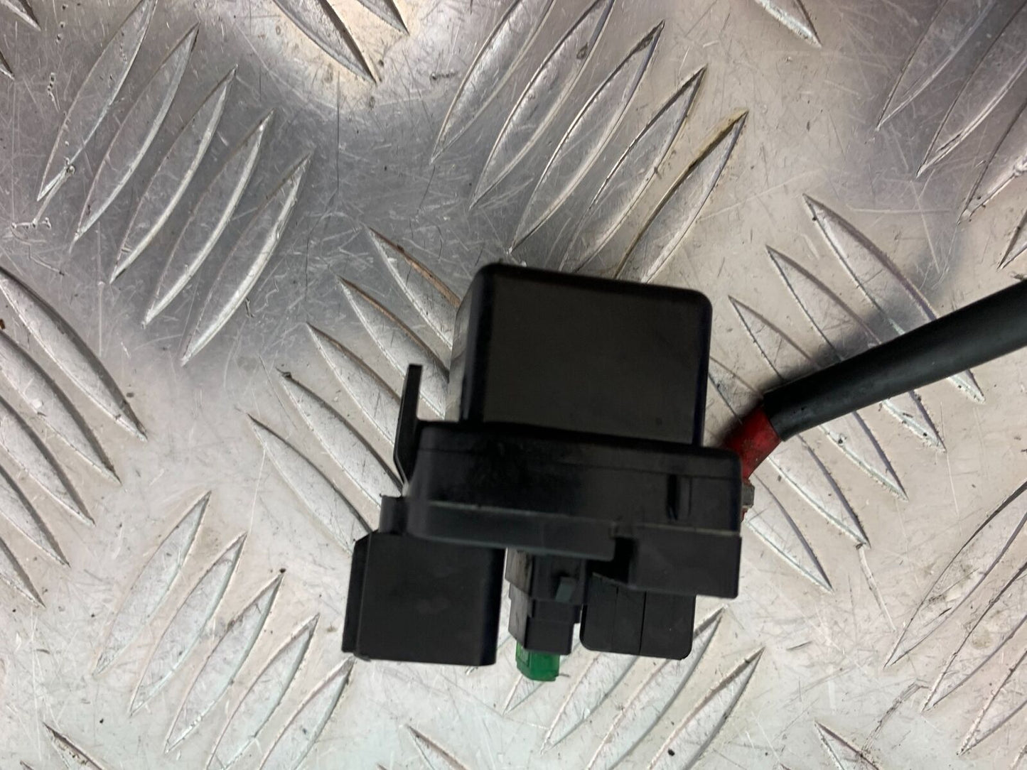 SUZUKI GSF650 GSF 650 STARTER SOLENOID   YEAR 2005-06  (CMB1028)