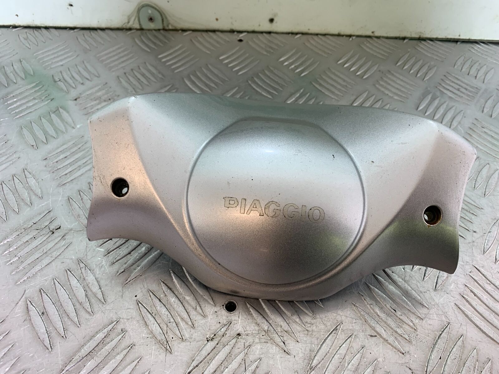 PIAGGIO X EVO 400  HANDLEBAR COVER  YEAR 2007-2011 (CMB1069)