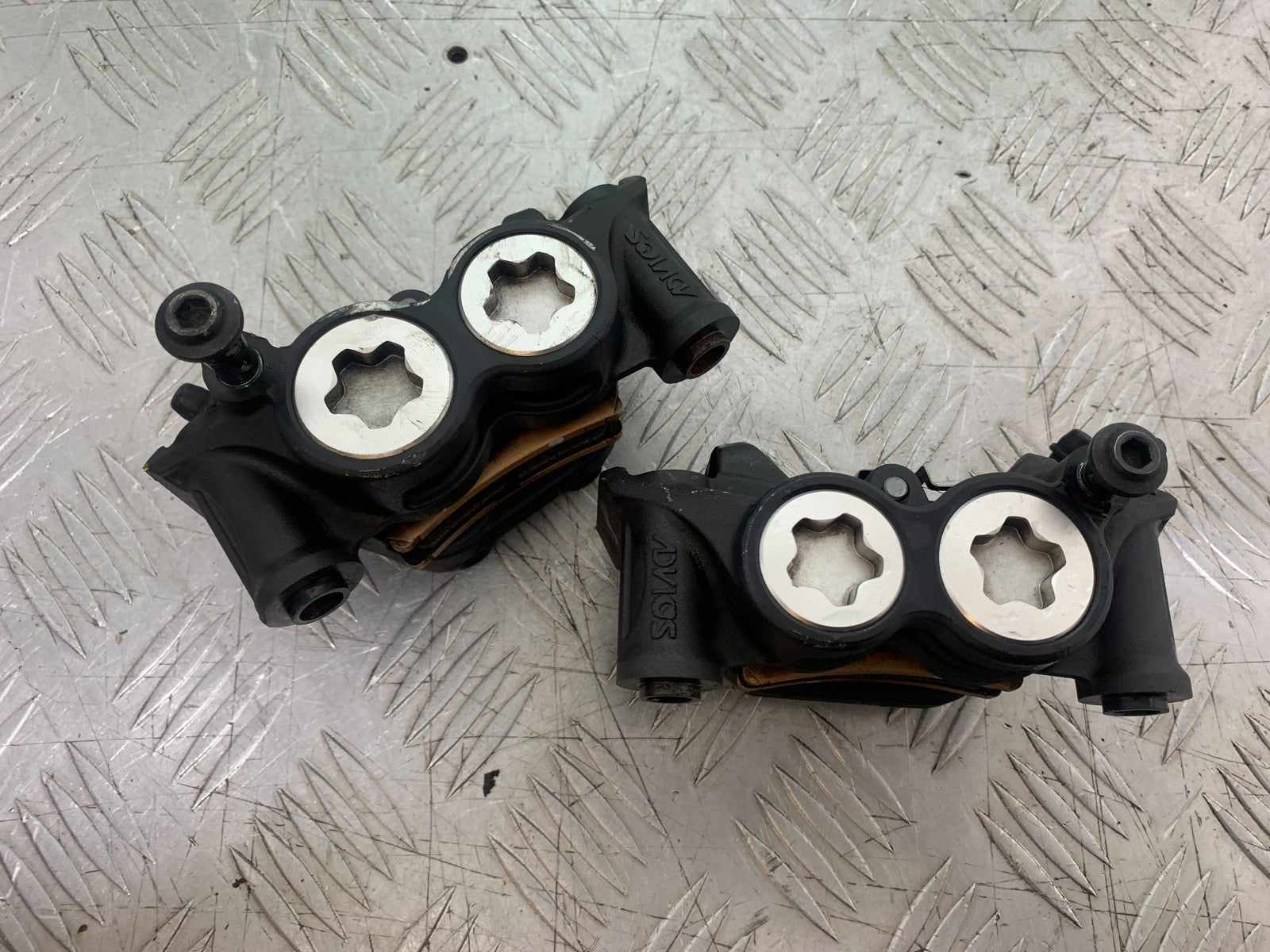 YAMAHA XSR900 XSR 900 FRONT BRAKE CALIPERS  YEAR 2022-2024 (CMB1215)