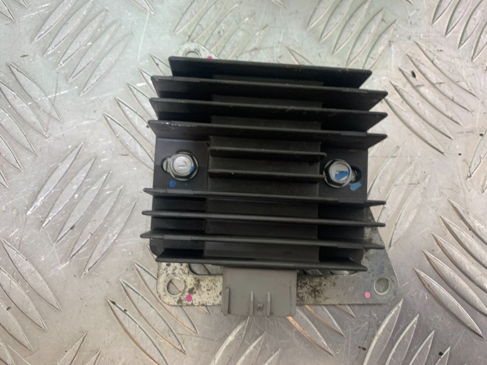 KAWASAKI Z300 ER300 REGULATOR  YEAR 2016-2018  (CMB1056)