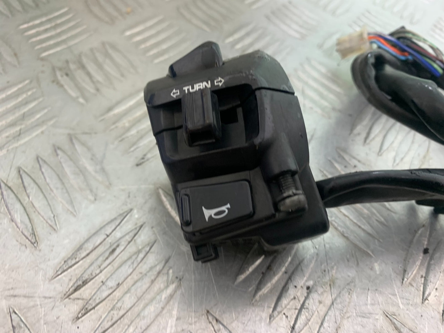 HONDA NT 700 V DEAUVILLE LEFT SWITCH GEAR   YEAR 2006-2011 (CMB1211)