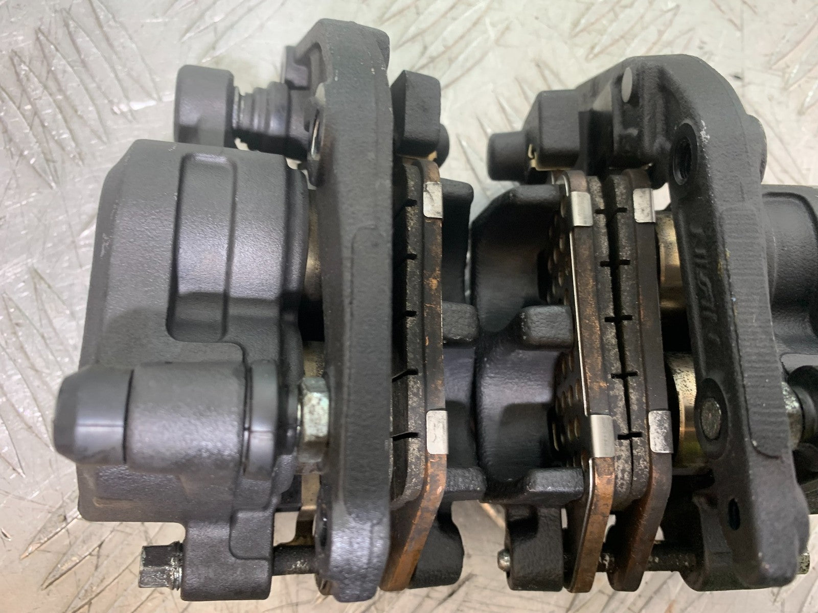 TRIUMPH TRIDENT 660 FRONT BRAKE CALIPERS   YEAR 2021-2024 (CMB1295)