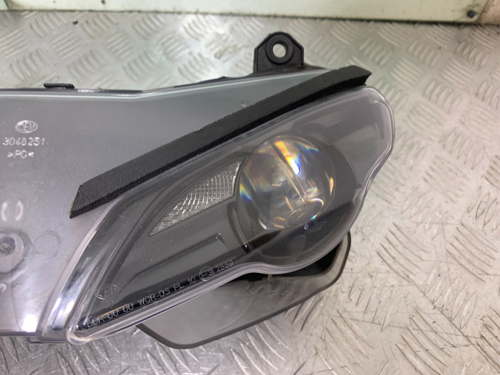 DUCATI 848 HEADLIGHT   YEAR 2008-2010 (CMB1323)