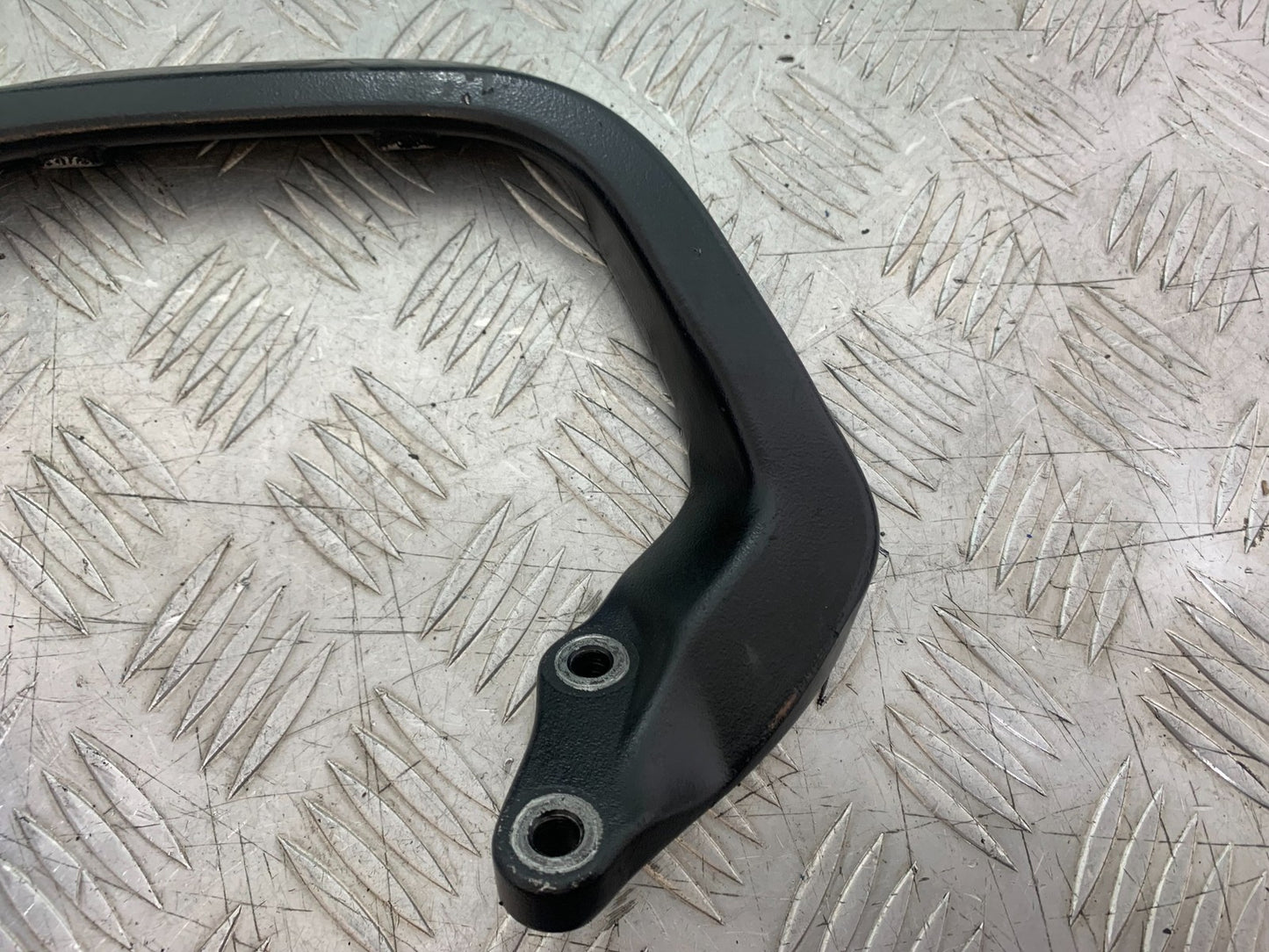TRIUMPH 1050 SPRINT ST GRAB RAIL YEAR 2004-2007 (CMB1197)