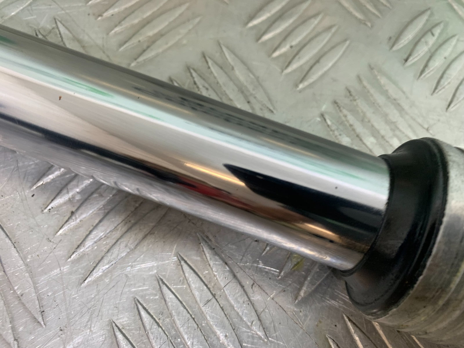 HONDA GL500 GL 500 SILVERWING RIGHT FORK   YEAR 1981-82  (CMB1168)