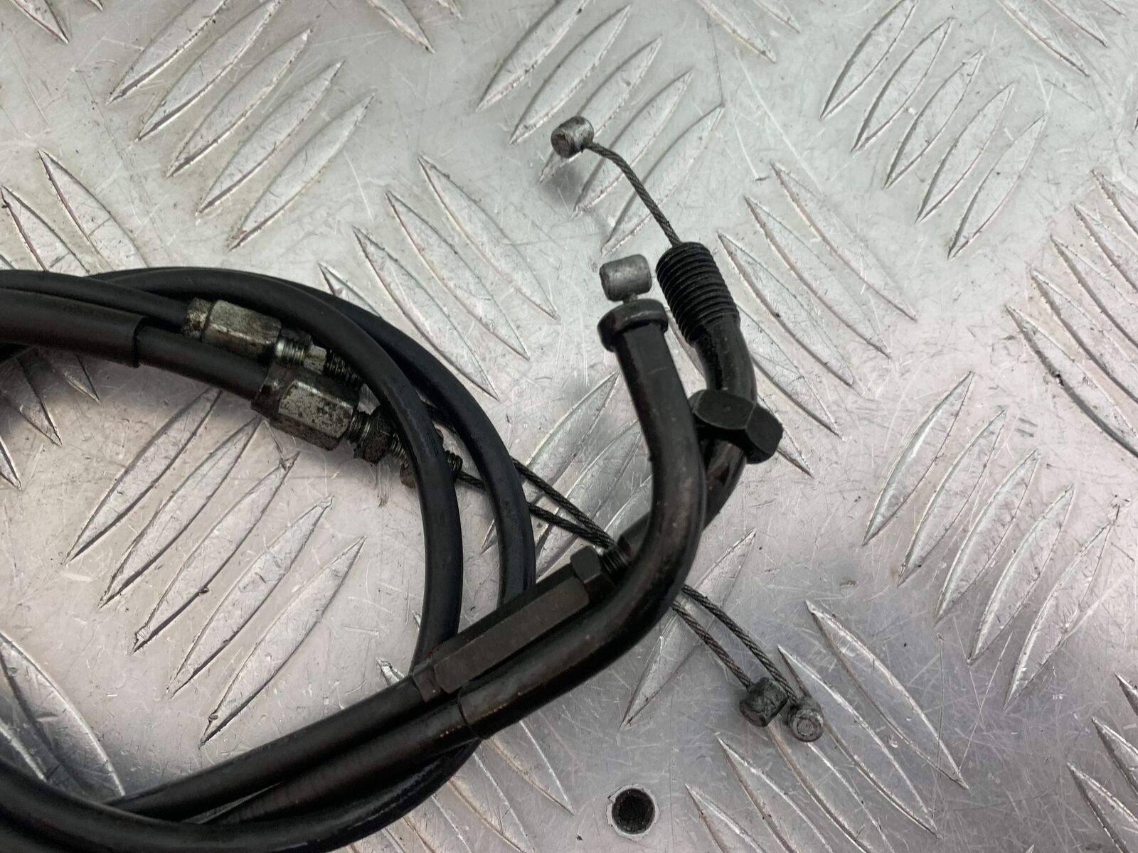 HONDA CBR1100 BLACKBIRD THROTTLE CABLES  YEAR 1999-2005 (CMB1103)