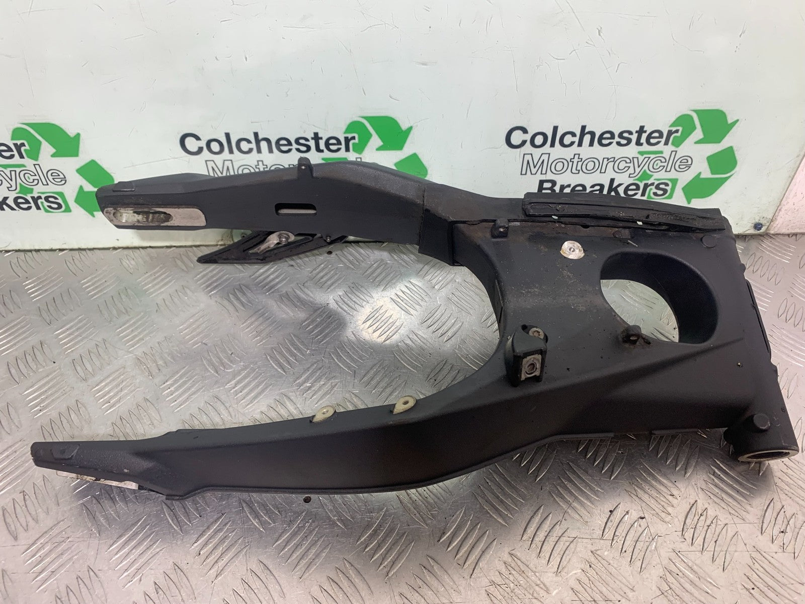 TRIUMPH 675 STREET TRIPLE SWINGARM 2013-2016 (CMB1186)