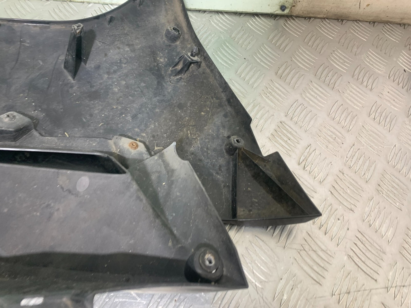 YAMAHA YZF-R125 YZF 125 LEFT FAIRING PANEL  YEAR 2019-2022 (CMB1263)