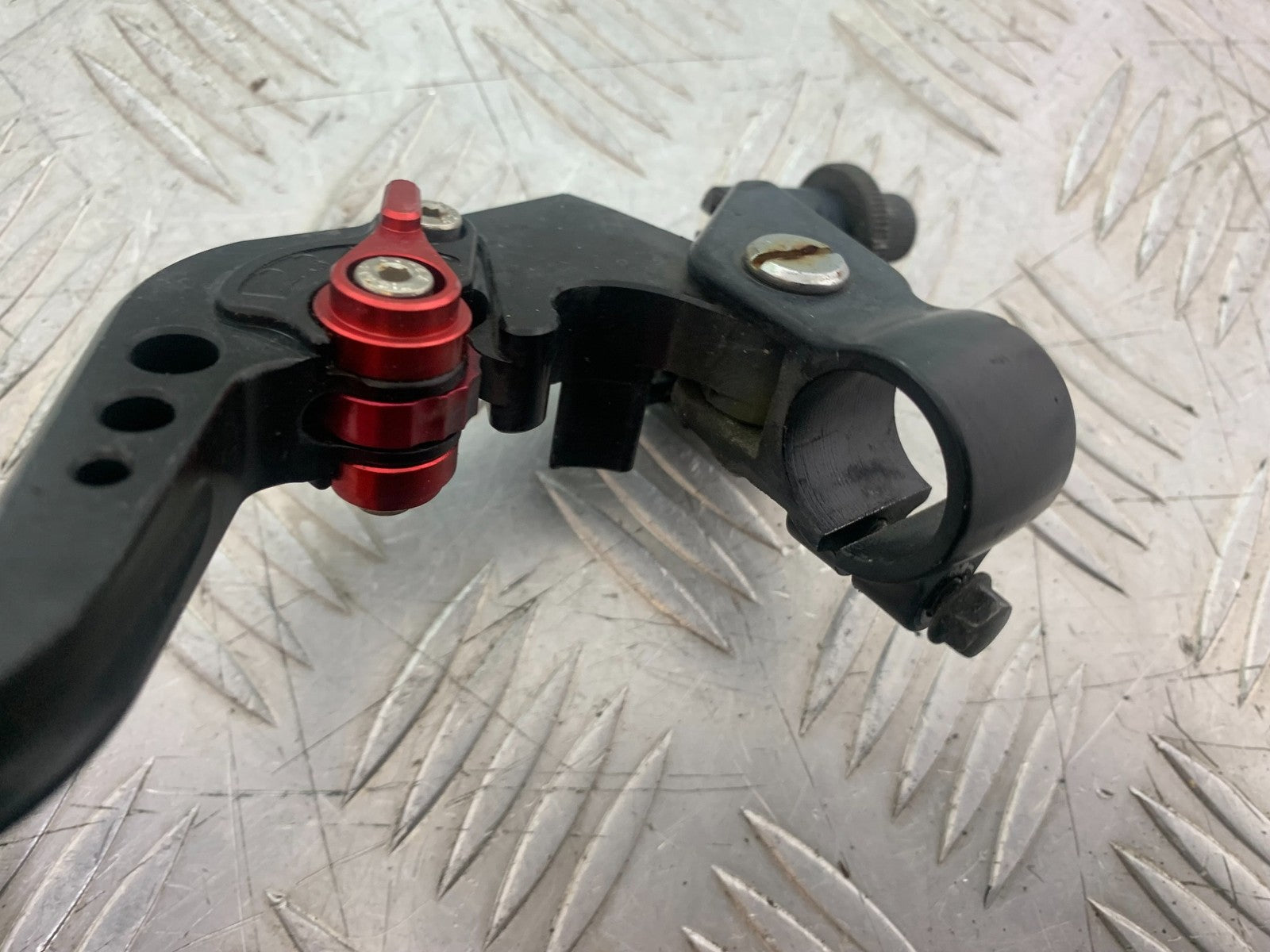 HONDA CBR600 CBR 600 RR CLUTCH LEVER AND BRACKET   YEAR 2003-2004 CMB1173)