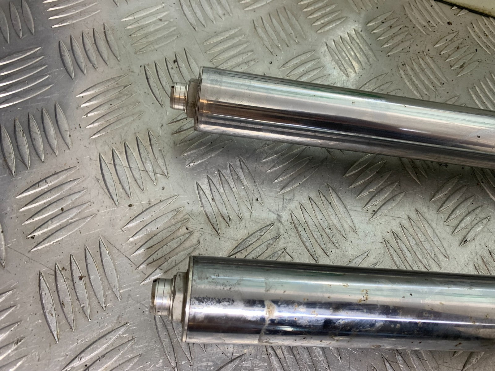 TRIUMPH 955I SPRINT RS FORKS YEAR 1999-03 (CMB1313)