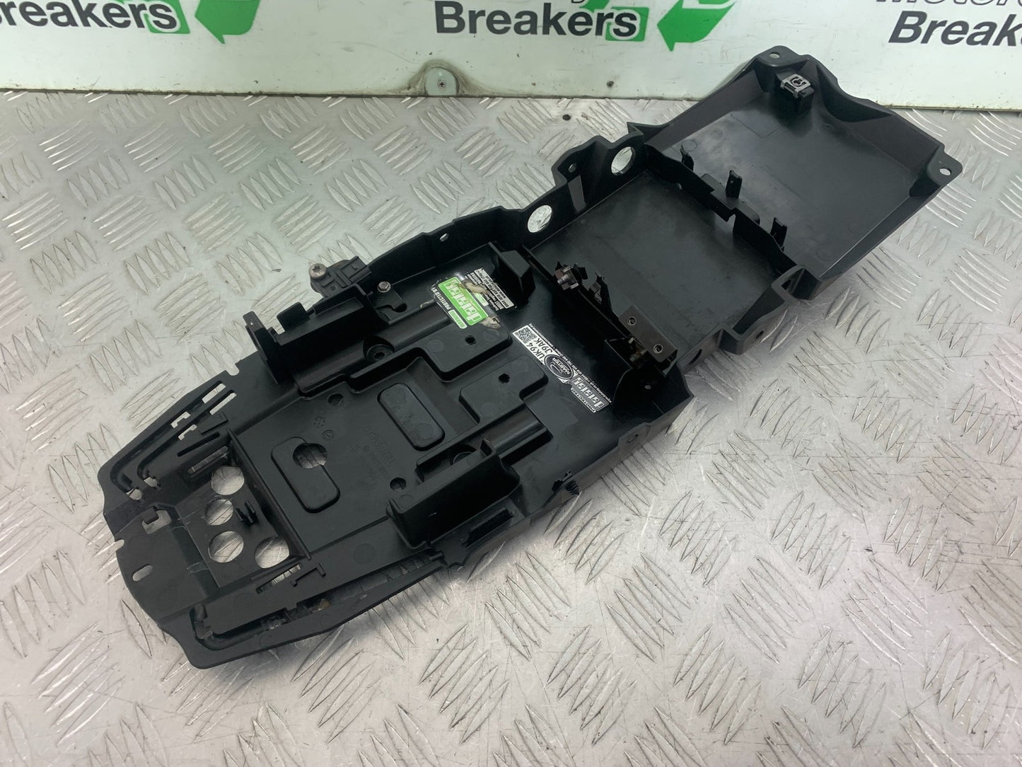 TRIUMPH 675 STREET TRIPLE RX UNDERTRAY    2015- 2017 (CMB1299)