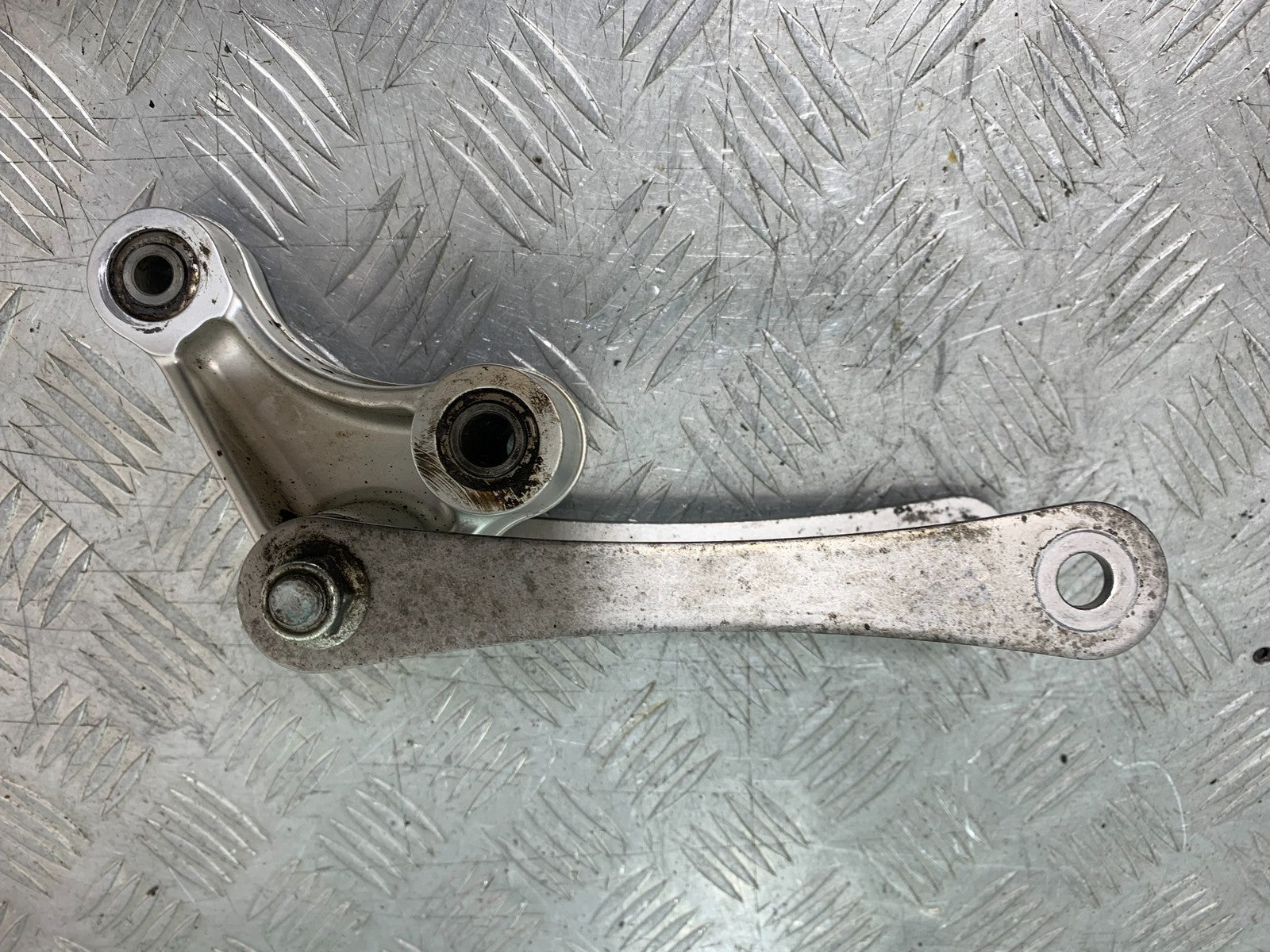 MV AGUSTA 675 F3 REAR SHOCK LINKAGE    YEAR 2012-2016 (CMB1302)