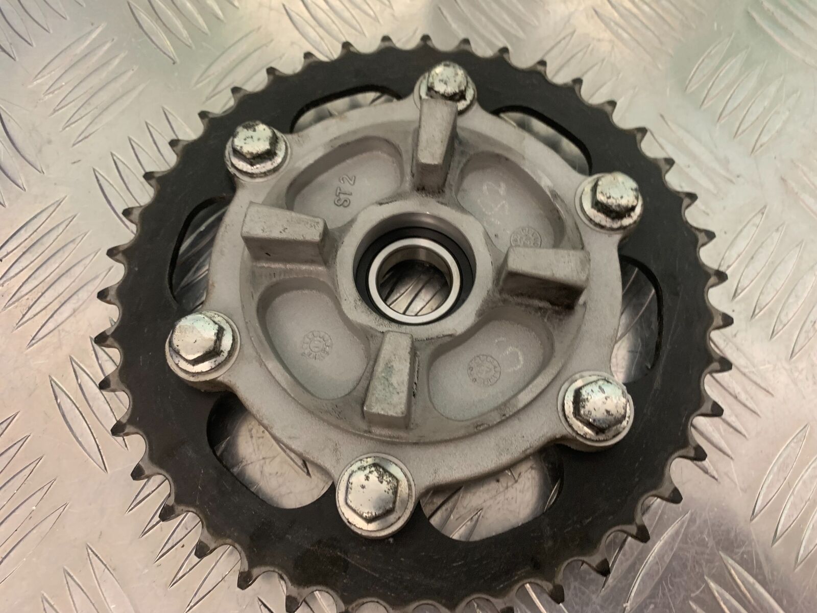 ROYAL ENFIELD 350 CLASSIC REAR SPROCKET CARRIER   YEAR 2022 (STOCK 967)