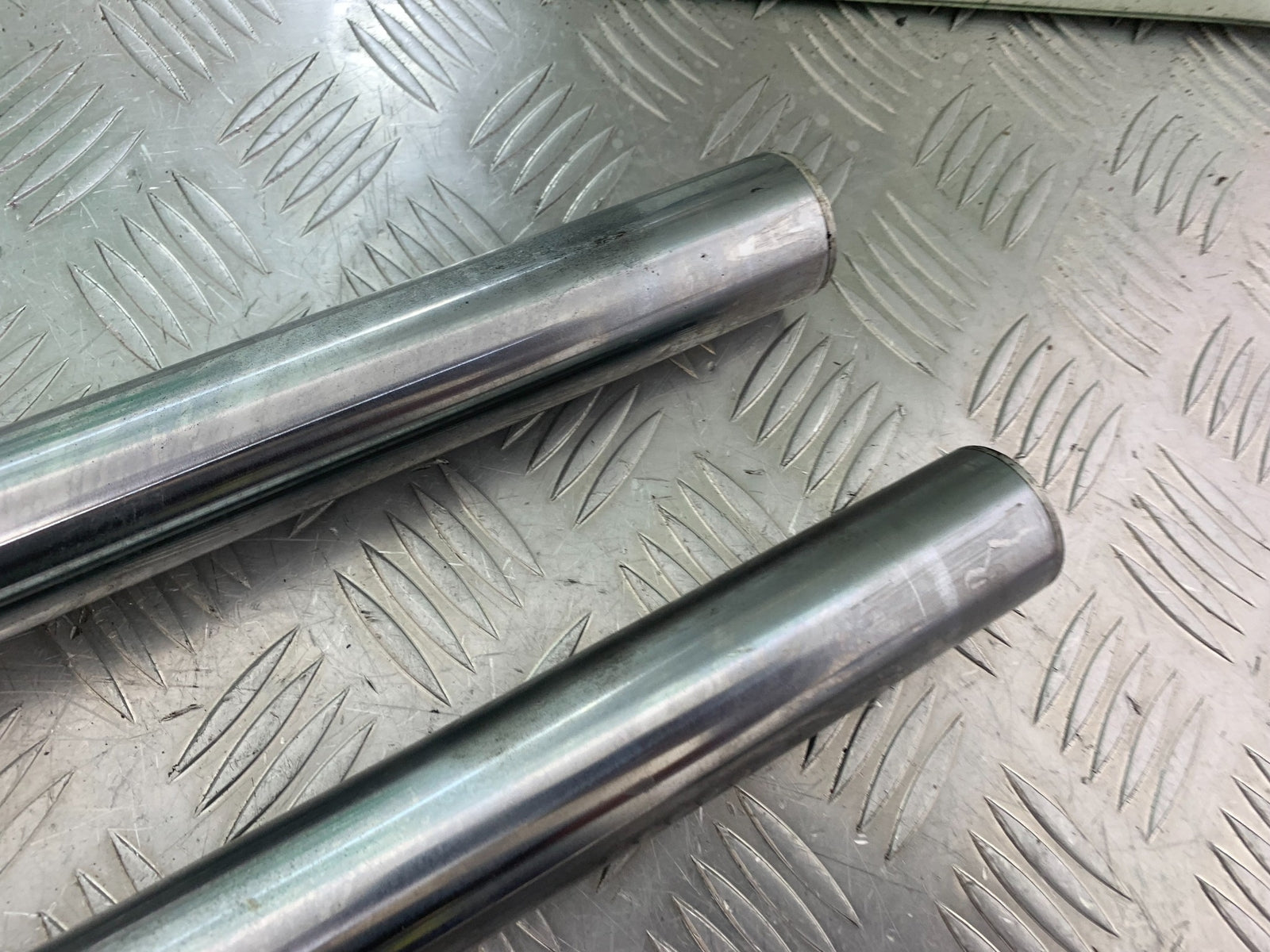 SUZUKI GSF600 GSF 600 BANDIT FORKS YEAR 2001-2003 (CMB1157)