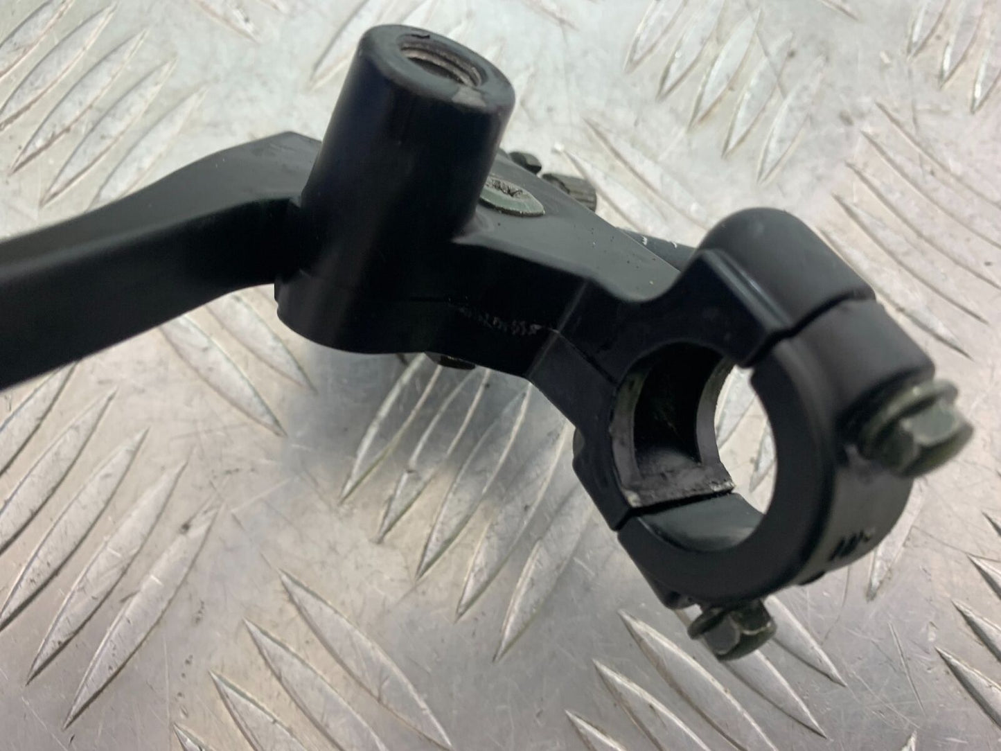 MUTT GT-SS 125 CLUTCH LEVER AND BRACKET YEAR 2020- 2024 CMB1085)