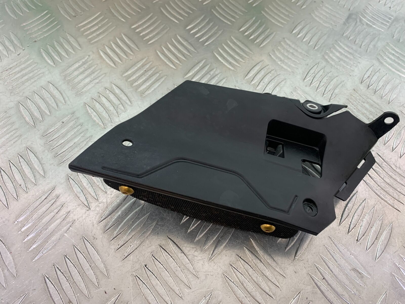 YAMAHA MT09 MT-09 INFILL PANELS  YEAR 2013-2016  (STOCK 997)