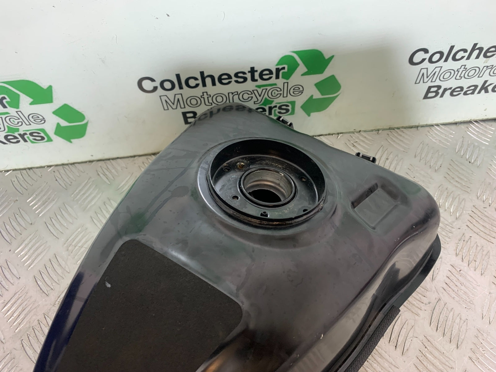 TRIUMPH TRIDENT 660 PETROL TANK   YEAR 2021-2024 (CMB1148)