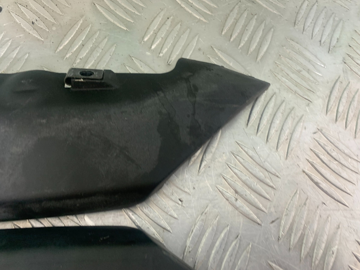 KAWASAKI ZX6R ZX6 R P7F P8F SILENCER COVERS YEAR 2007-08 (CMB1165)