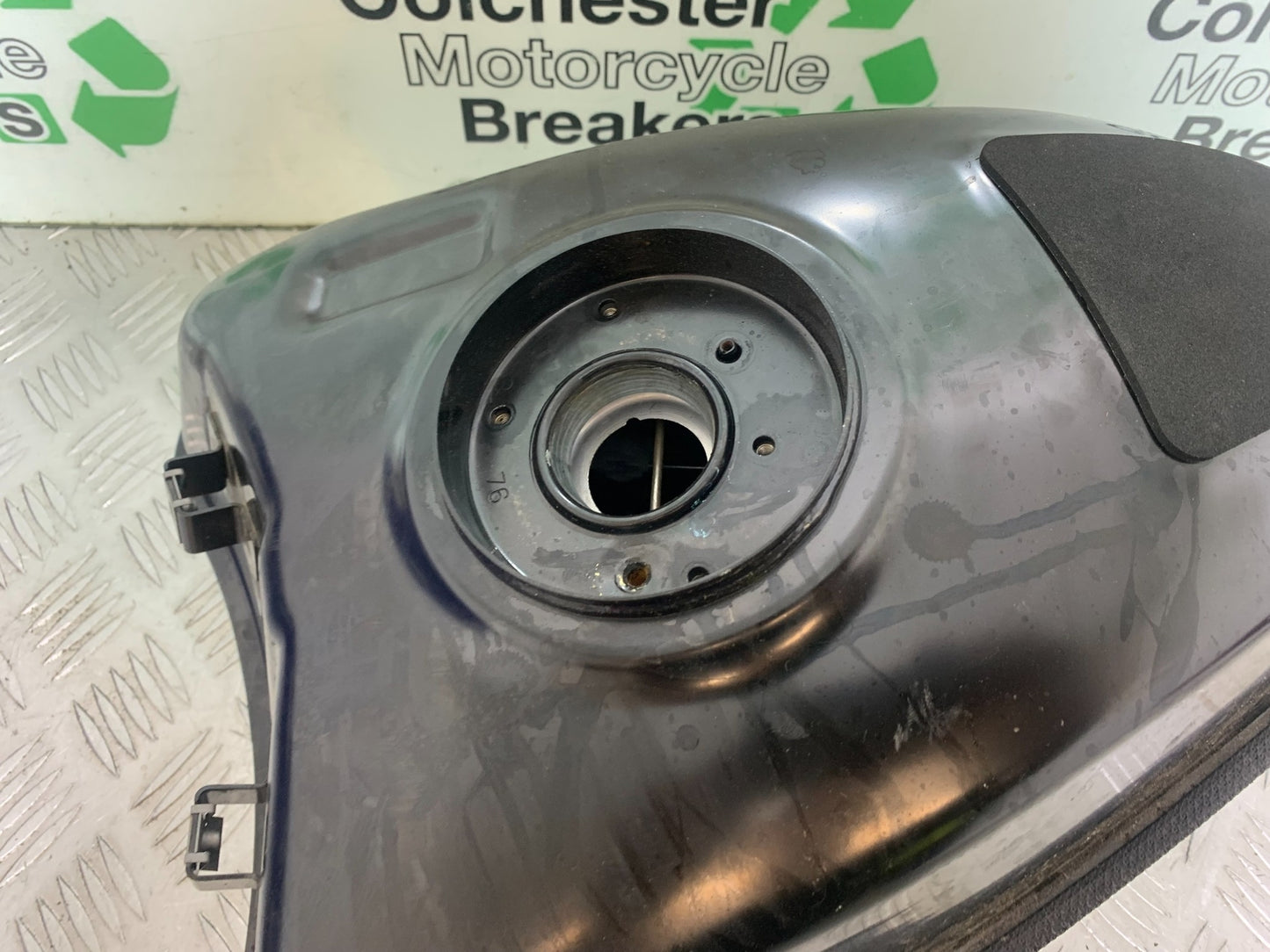 TRIUMPH TRIDENT 660 PETROL TANK   YEAR 2021-2024 (CMB1148)