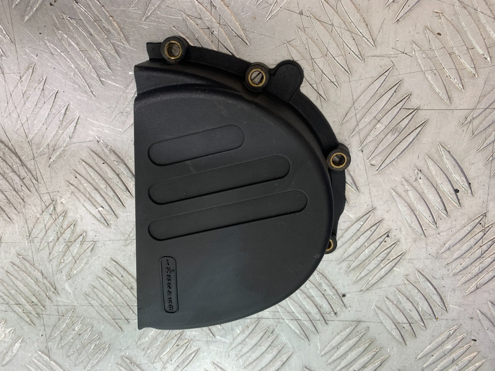 TRIUMPH 955i DAYTONA SPROCKET COVER  YEAR 2002-2006 (CMB1229)