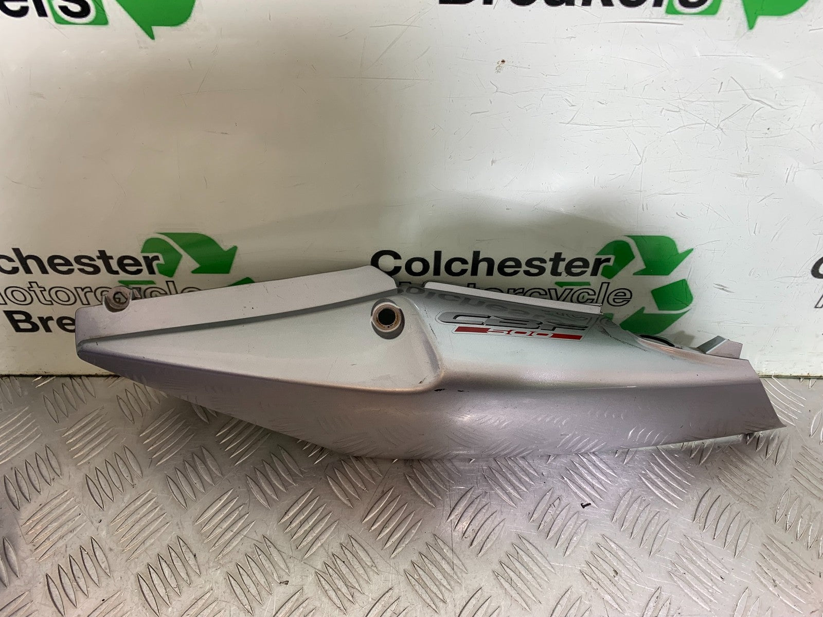 HONDA CBF500 CBF 500 LEFT SEAT PANEL    YEAR 2004-2008  (CMB1294)