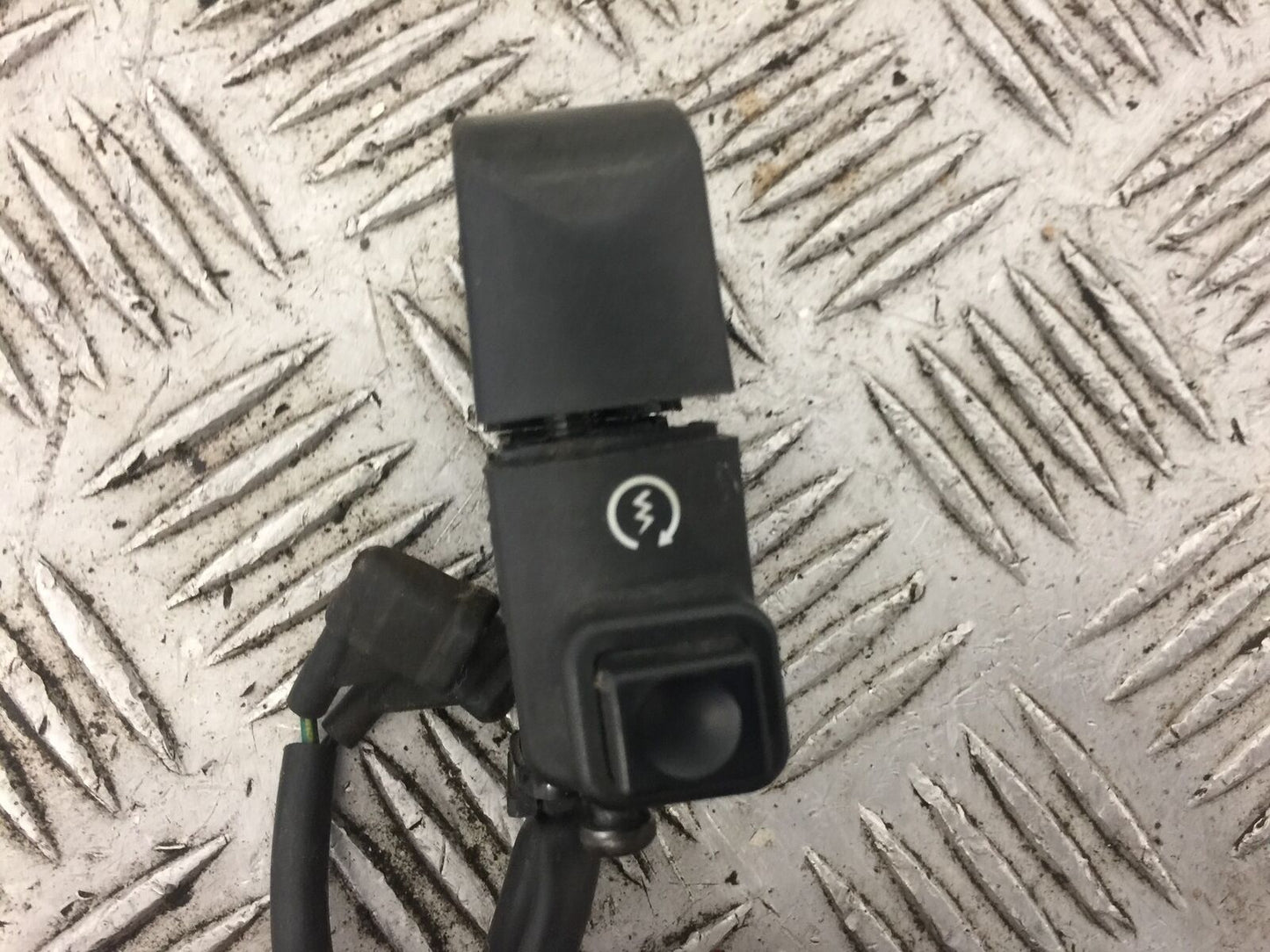 HONDA CBF125 CBF 125 RIGHT SWITCH GEAR  YEAR 2012 (STOCK 587)