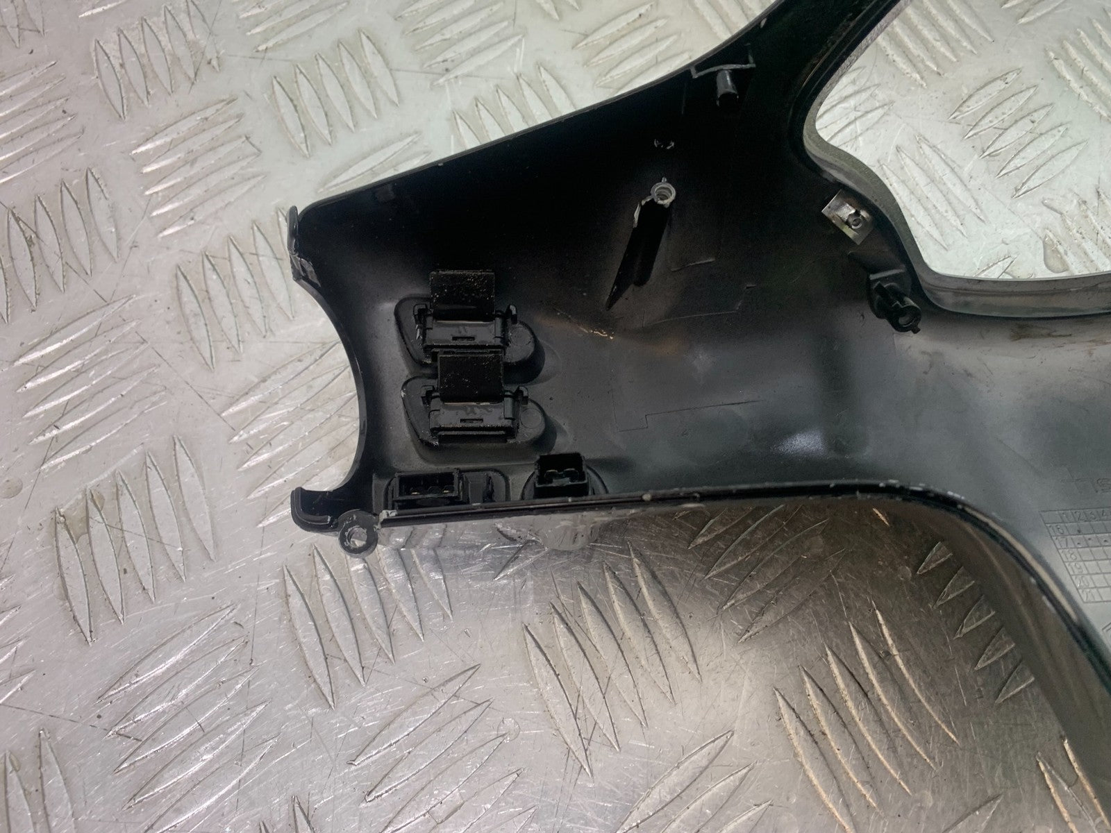 PIAGGIO VESPA GTS 125  SWITCHES AND PANEL YEAR 2009-14  (CMB1261)