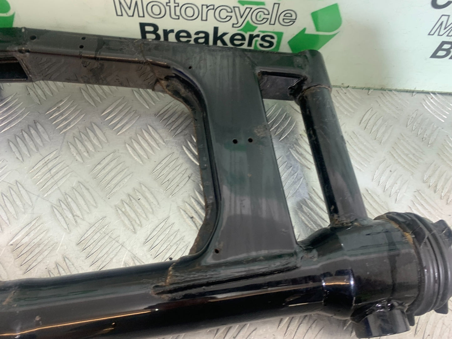HONDA VTX1300 S*6 SWINGARM   YEAR 2004-09 (CMB1159)