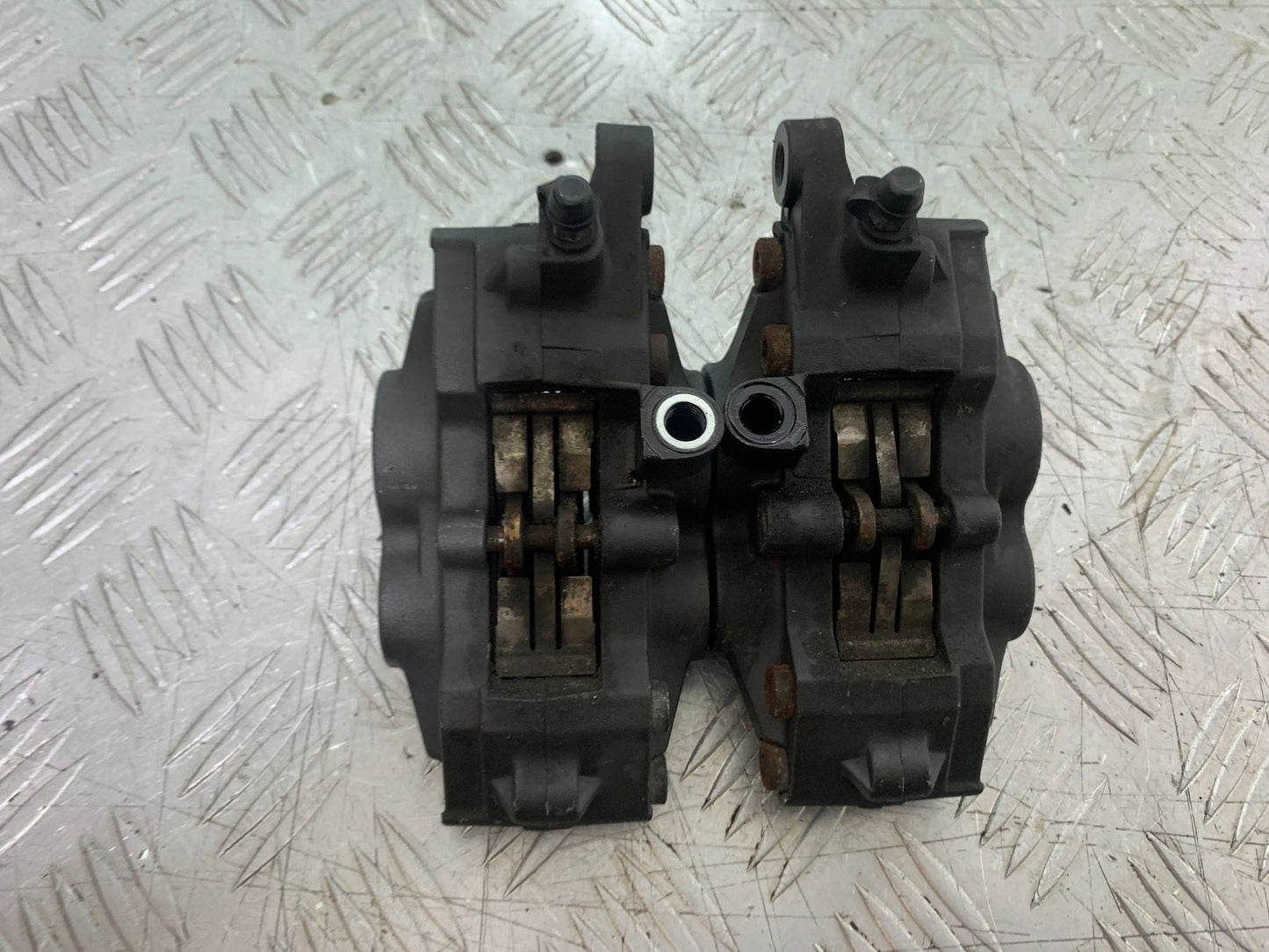 TRIUMPH 1050 SPRINT GT FRONT BRAKE CALIPERS  YEAR 2010-2016 (CMB1250)