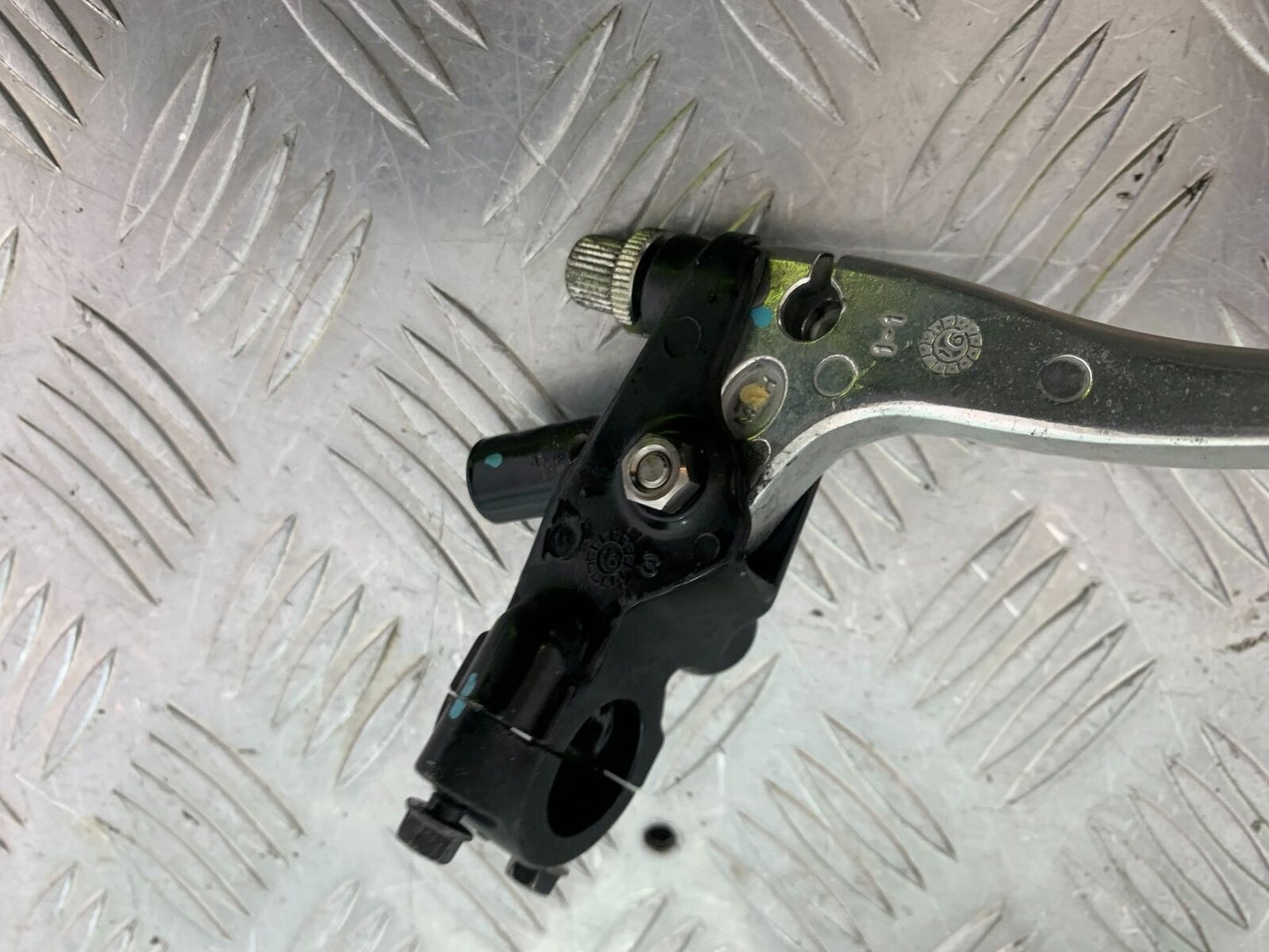 HONDA CBR500R CBR 500 R CLUTCH LEVER AND BRACKET YEAR 2012-16 (CMB1066)
