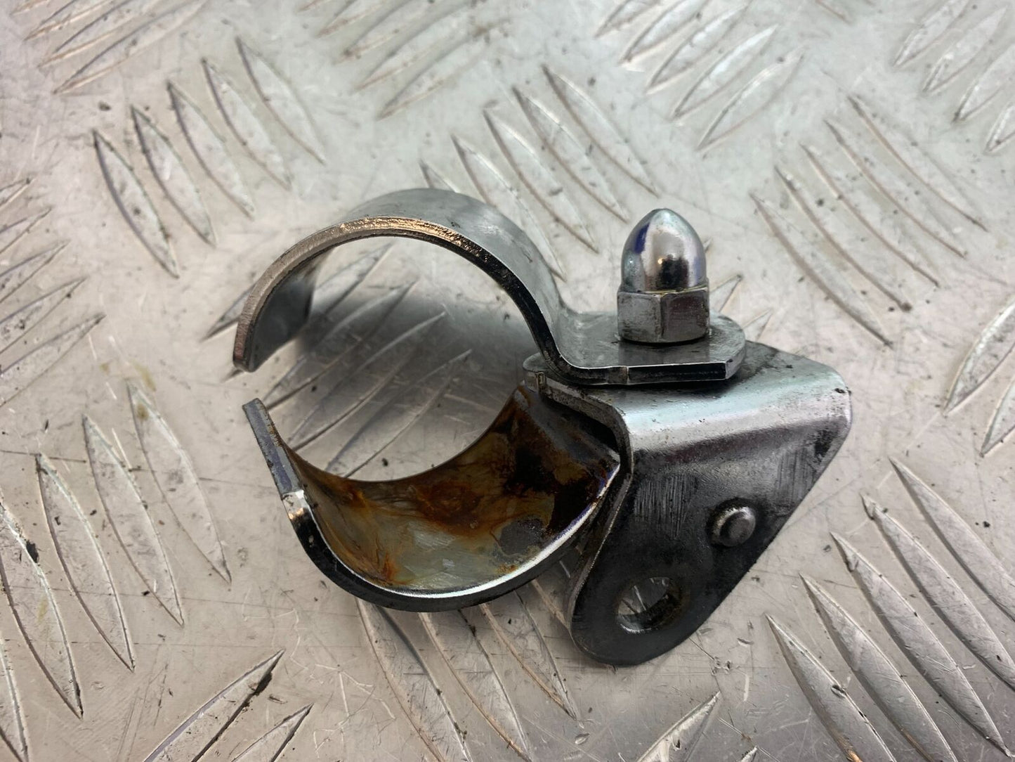 HARLEY DAVIDSON XL883 N IROD 3 X EXHAUST CLAMPS  YEAR 2020  (CMB1116)