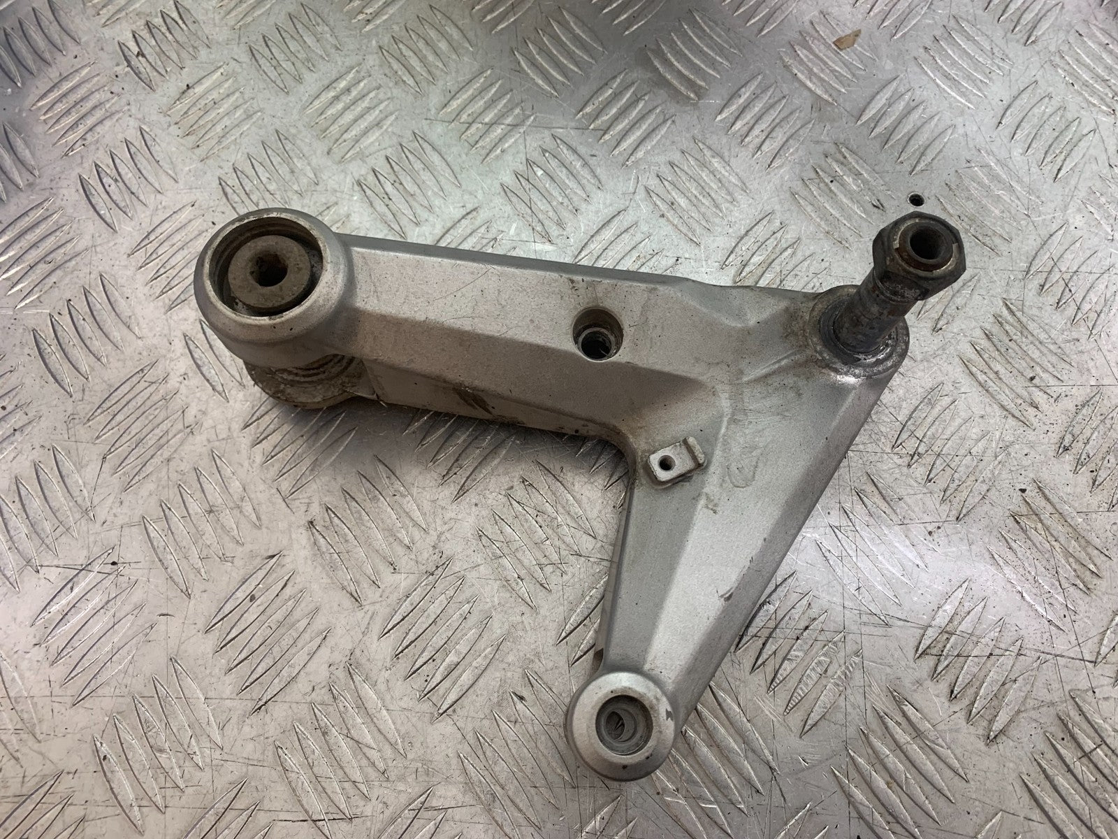 KAWASAKI GTR1400 GTR 1400 SWINGARM BRACKET   YEAR 2007-2009 (CMB1174)