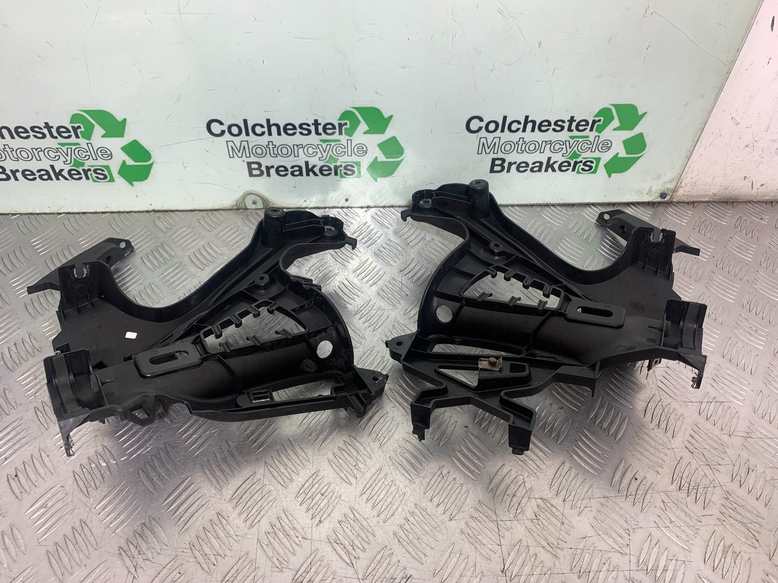 BMW K1300 S K 1300 S FAIRING BRACKET  YEAR 2009-16 (CMB1216)