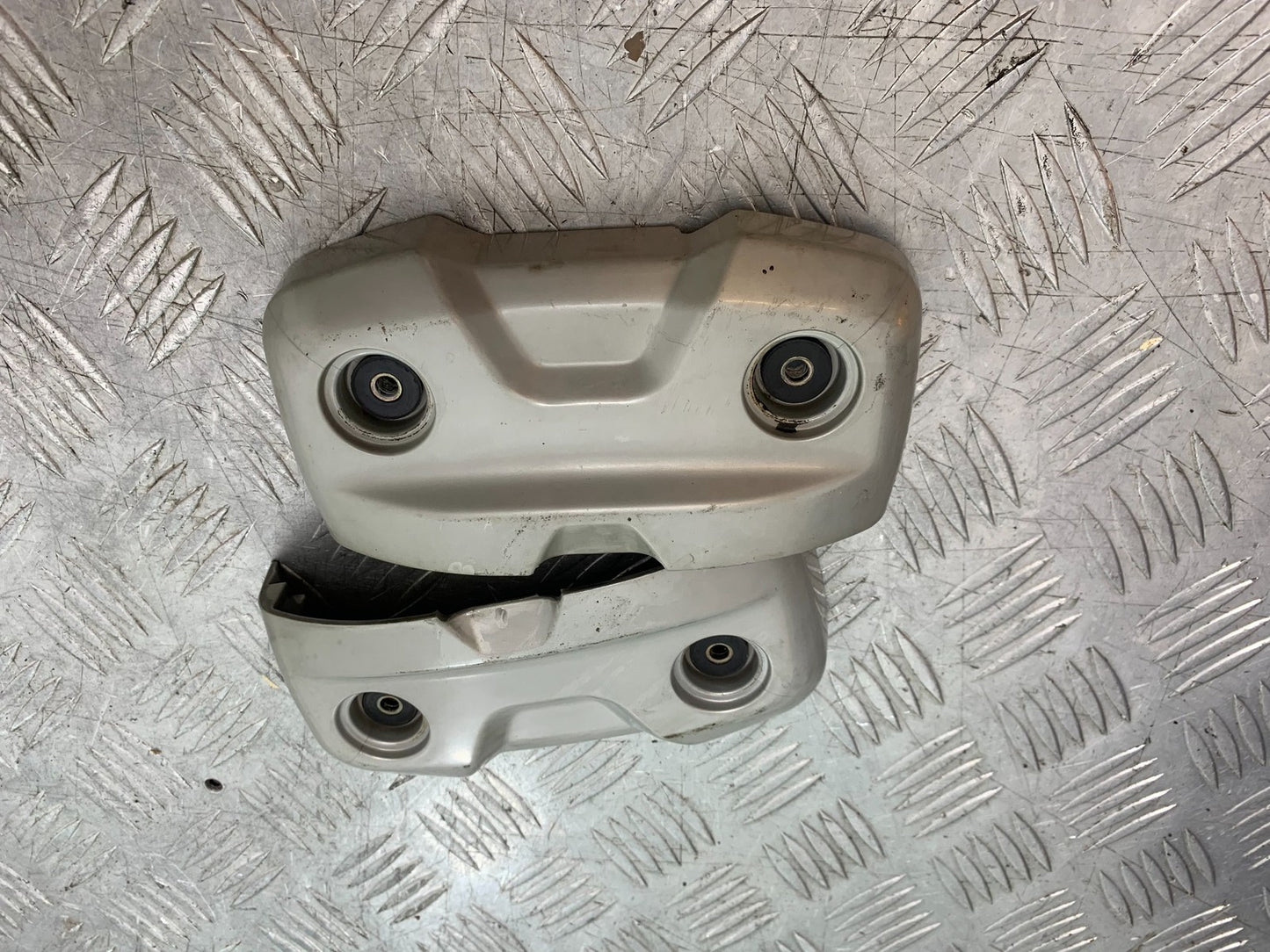 HONDA XL125 VARADERO ENGINE COVERS  YEAR 2001-2006  (CMB1304)