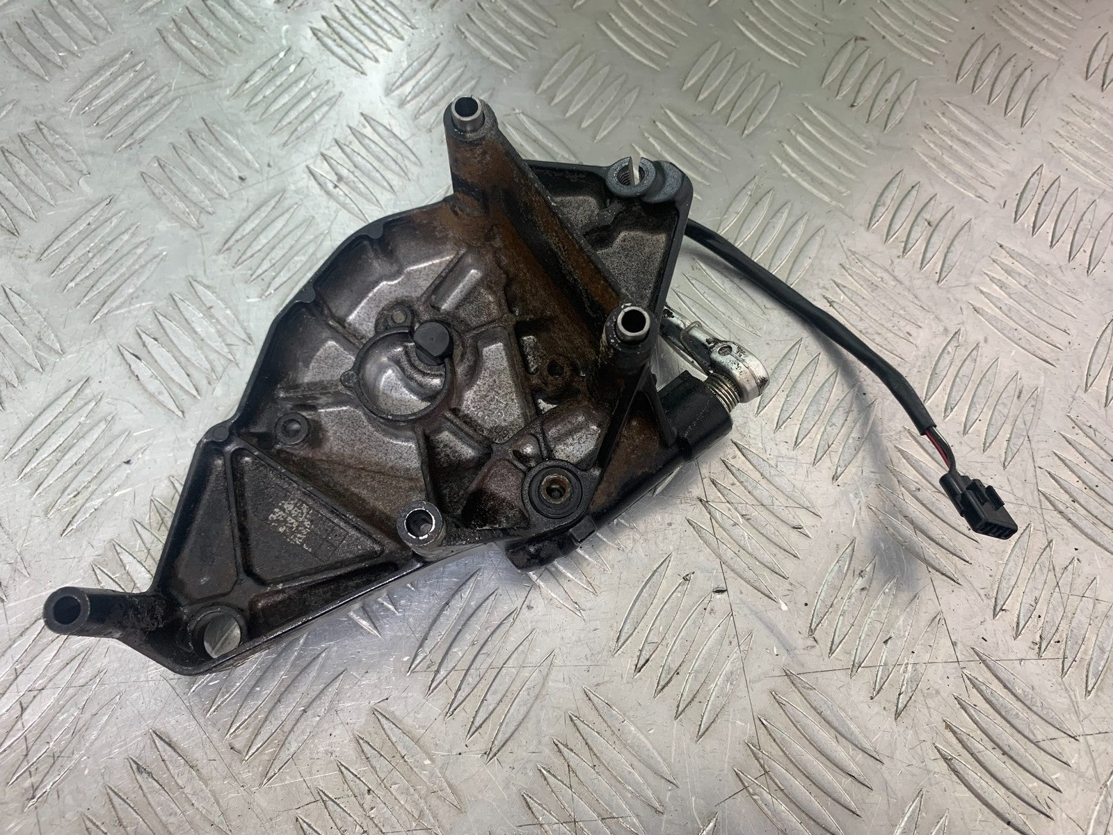 SUZUKI GSR600 GSR 600 SPROCKET COVER  2006-2010 (CMB1177)