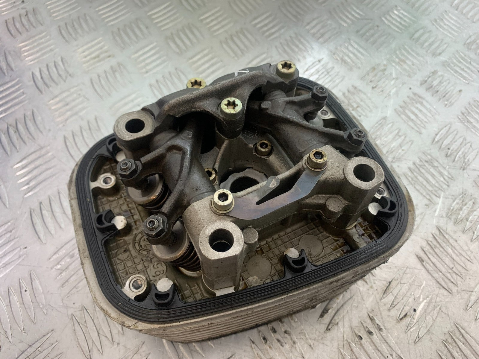BMW R1100 RT R 1100 RT RIGHT CYLINDER HEAD   YEAR 1996-2001 (CMB1095)