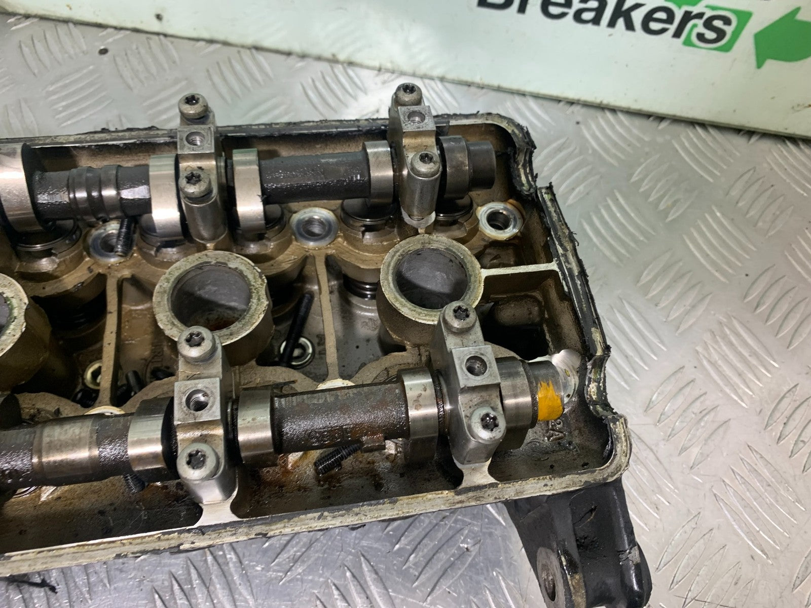 TRIUMPH 955i SPRINT ST CYLINDER HEAD AND CAMS   YEAR 1999-2004