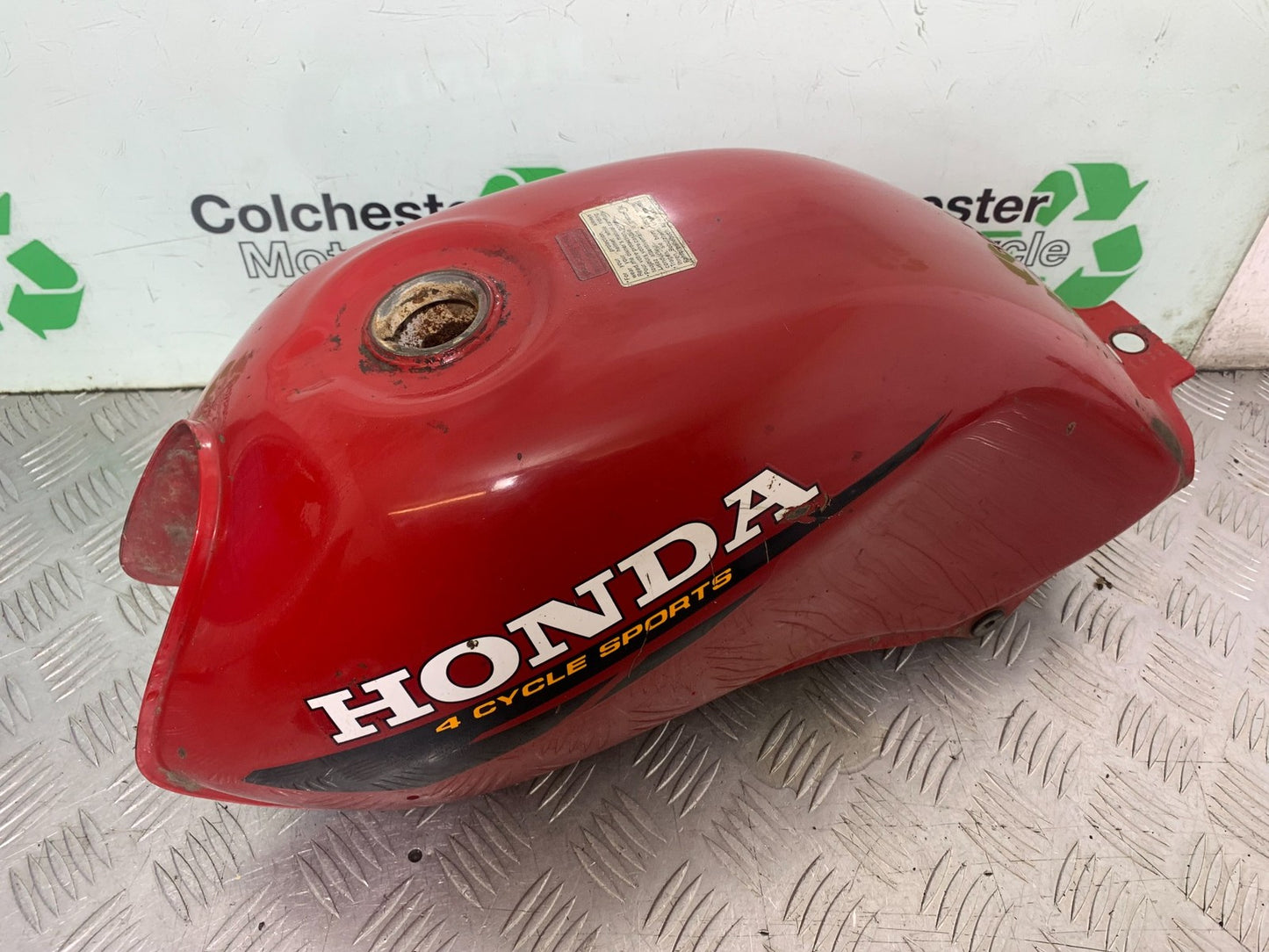 HONDA CG125 CG 125 PETROL TANK  YEAR 1998-2000 (CMB1282)