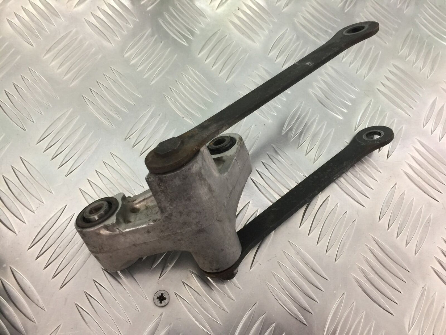 KAWASAKI Z1000 Z 1000 REAR SHOCK LINKAGE  YEAR 2007-2009  (STOCK 927)