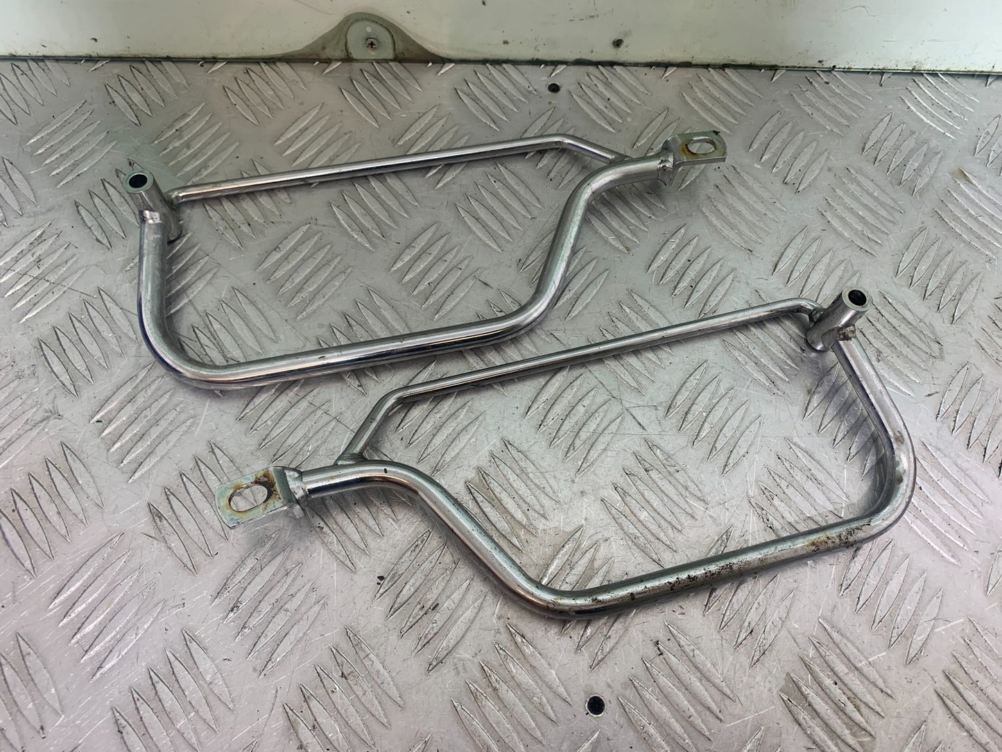 HONDA VTX1300 S-6 SIDE BAG BRACKETS   YEAR 2004-09 (CMB1159)