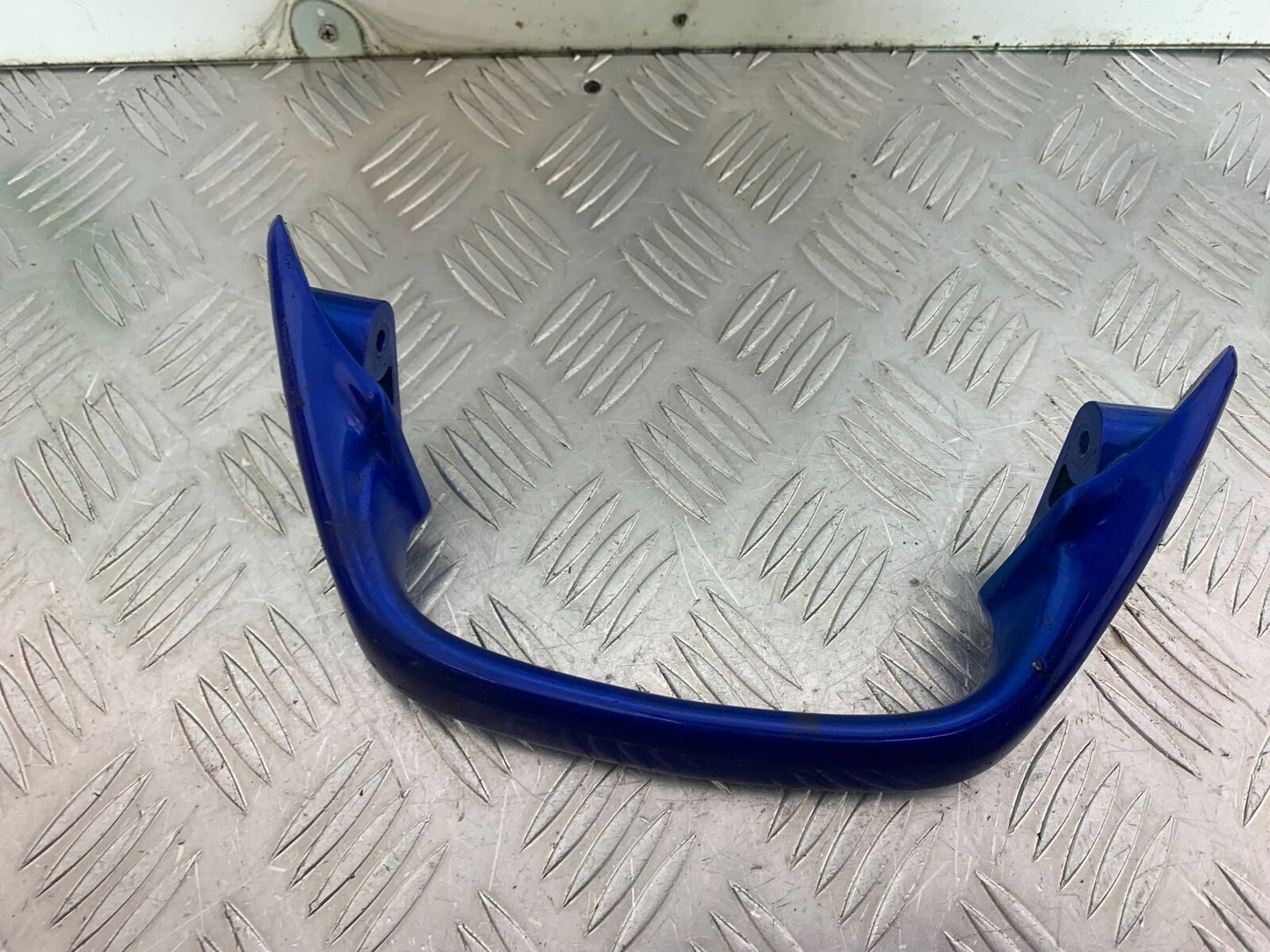HONDA CBR1100 BLACKBIRD GRAB RAIL  YEAR 1999-2005 (CMB1103)