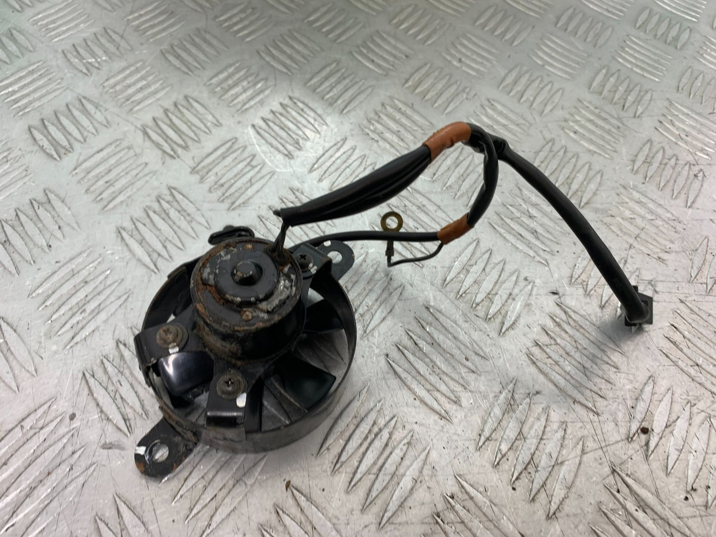 HONDA XL125 VARADERO RADIATOR FAN   YEAR 2001-2006  (CMB1304)