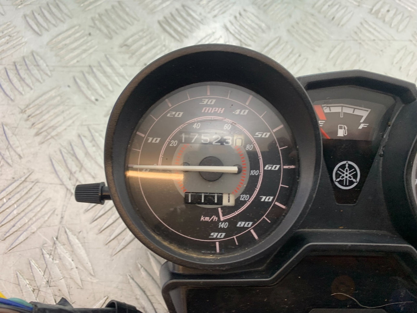 YAMAHA YBR125 YBR 125 CLOCKS SPEEDO DASH (17.523 MILES) YEAR 2010-2017 (CMB1252)