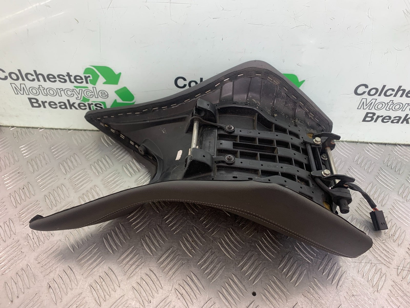 TRIUMPH TIGER 800 XRT HEATED FRONT SEAT  2018-2020 (CMB1193)