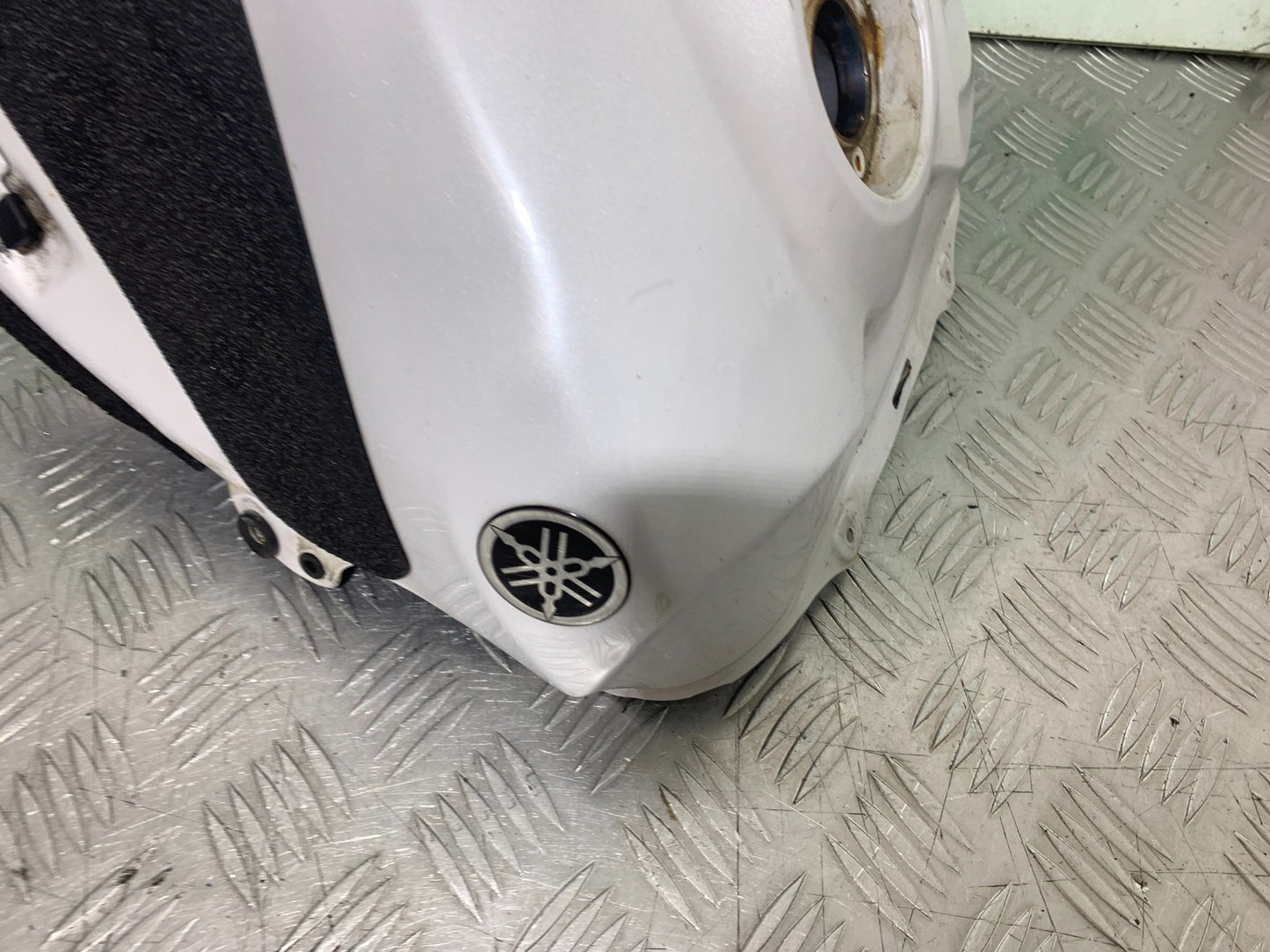 YAMAHA YZF R1 4C8 PETROL TANK  YEAR 2007-2008 (CMB1237)