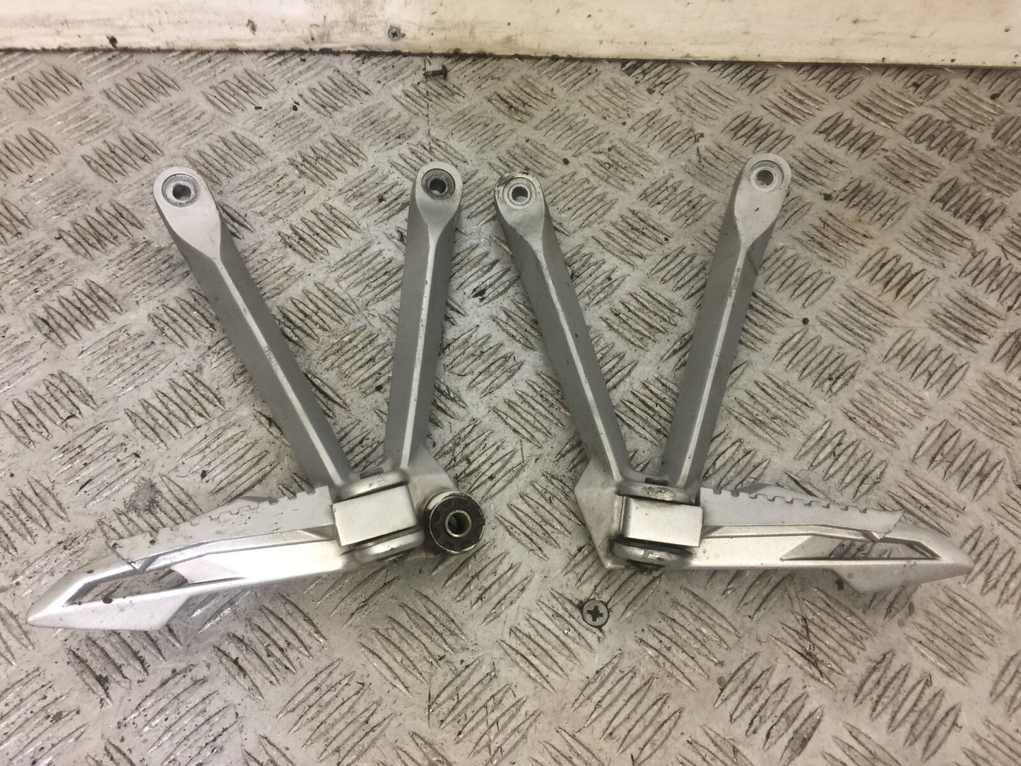 KYMCO CK1 125 REAR HANGERS  YEAR 2015 (STOCK 692)