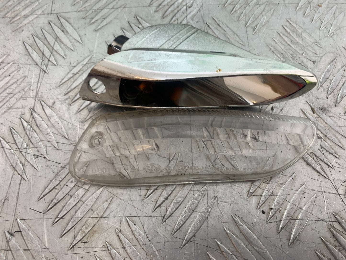 APRILIA RSV1000 R FACTORY MILLE LEFT REAR INDICATOR  2004-09 (CMB1203)