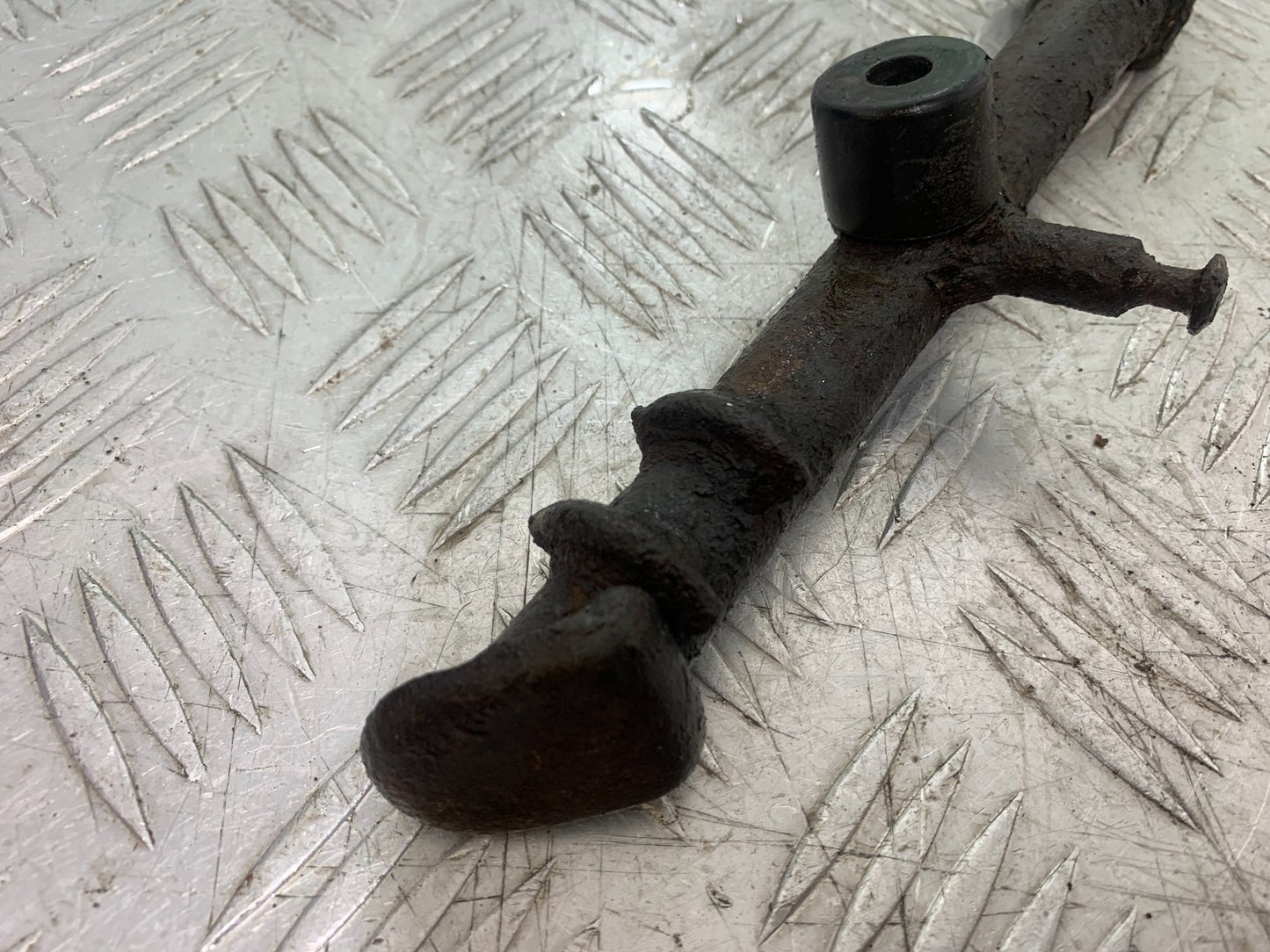 PIAGGIO VESPA GTS 125 SIDE STAND  YEAR 2009-2014  (CMB1261)